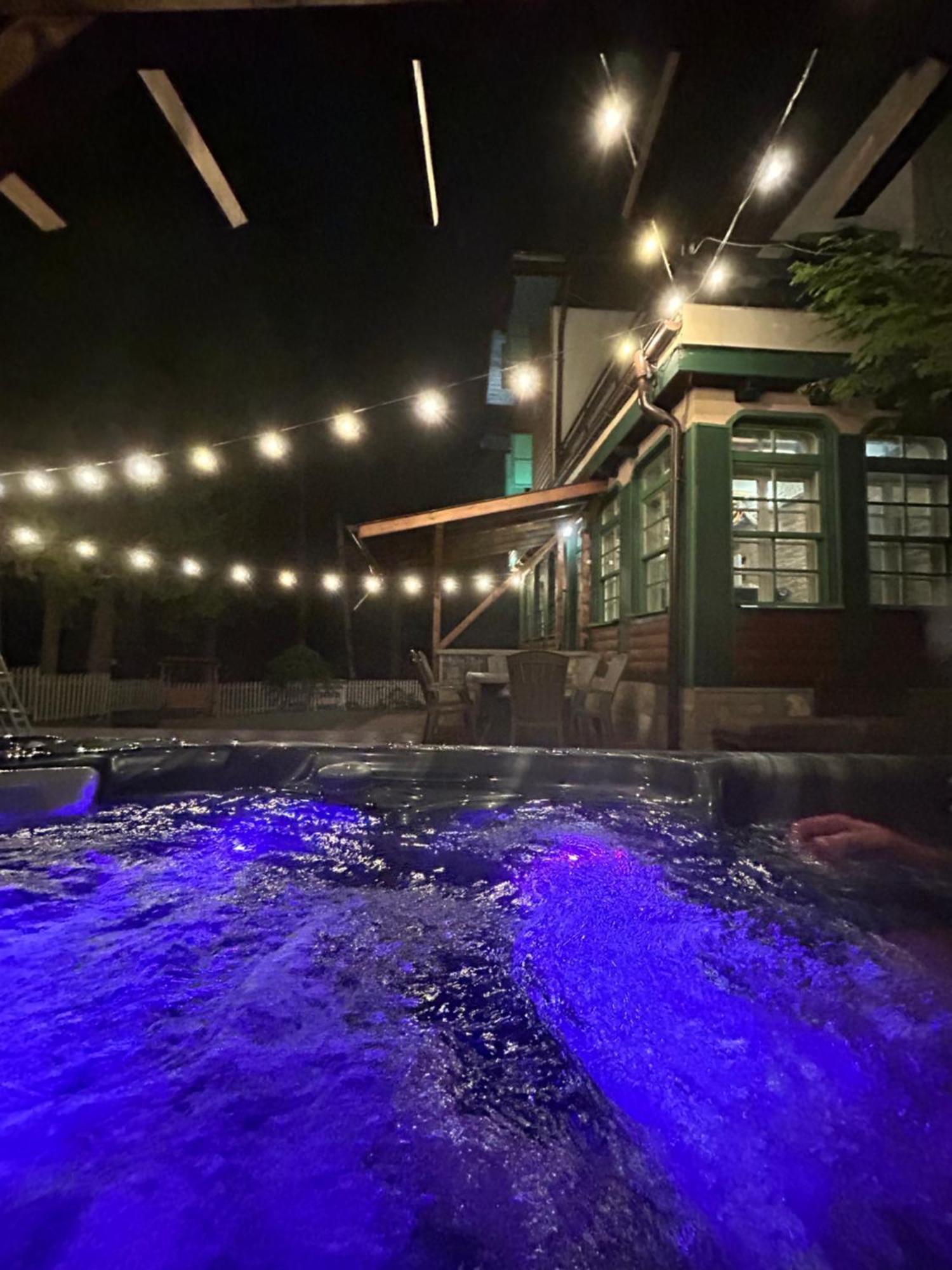 Villa Adis With Hot Pool & Jacuzzi By Bookvillabg โบโรเวทส์ ภายนอก รูปภาพ